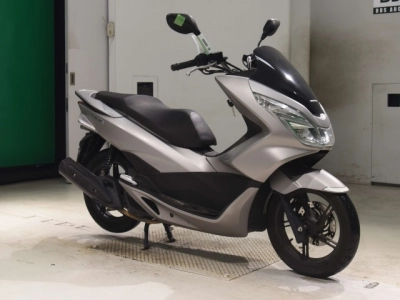 Honda PCX125-2