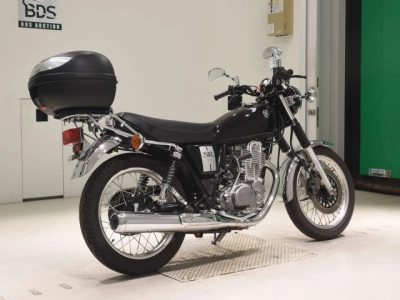 Yamaha SR400-5