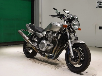 Yamaha XJR1300