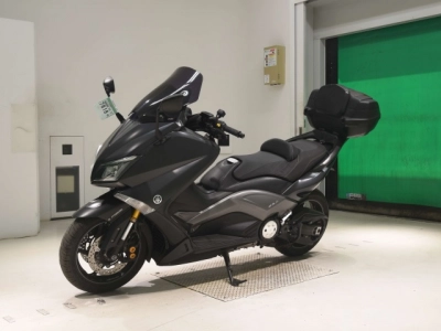 Yamaha T-MAX530-2
