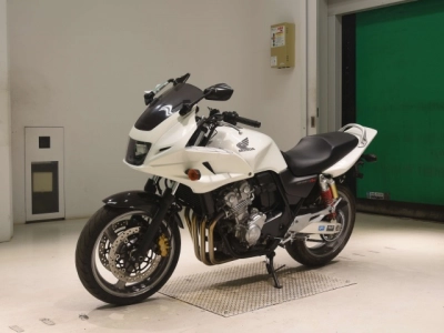 Honda CB400SFV-4 BOLDORABS