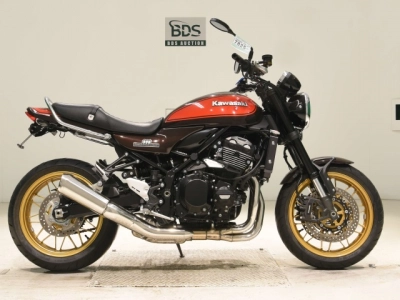 Kawasaki Z900RS