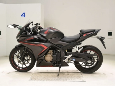 Honda CBR400R-2