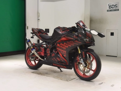 Honda CBR250RR-2
