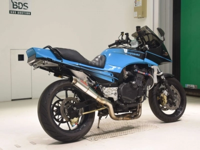 Kawasaki GPZ900R