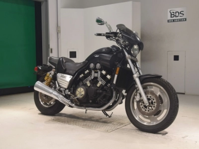 Yamaha V-MAX