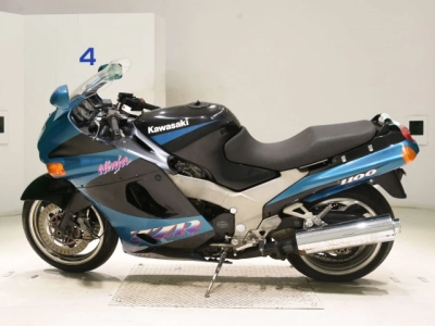 Kawasaki ZZR1100