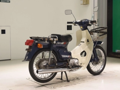 Honda C90