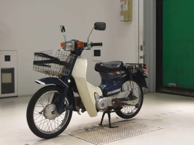 Honda C90