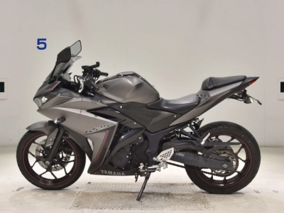 Yamaha YZF-R25A