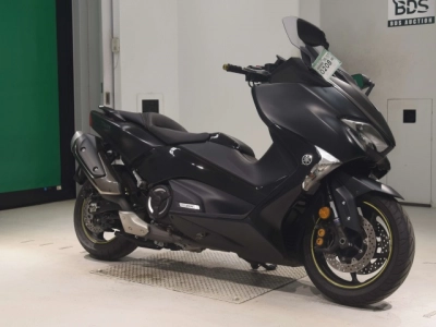 Yamaha T-MAX530DX