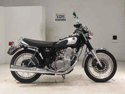 Yamaha SR400-5