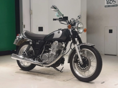 Yamaha SR400-5