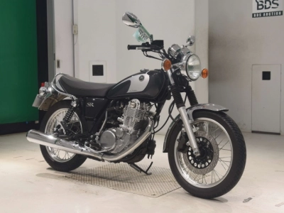 Yamaha SR400-5
