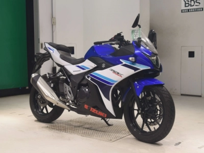 Suzuki GSX250R