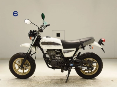 Honda APE100