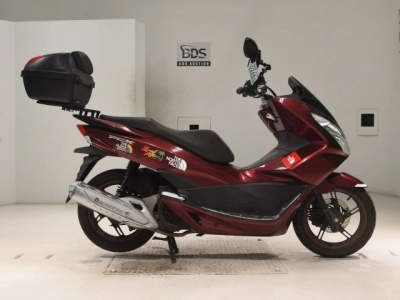 Honda PCX125-2