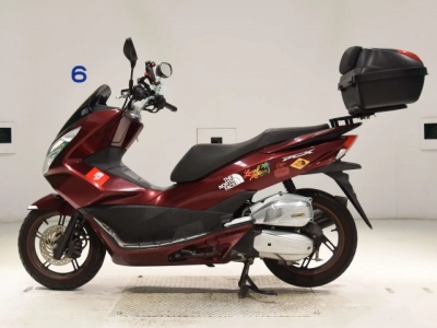 Honda PCX125-2