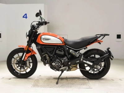 Ducati  DUCATI  SCRAMBLER  ICON 