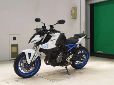 Suzuki GSX-8S