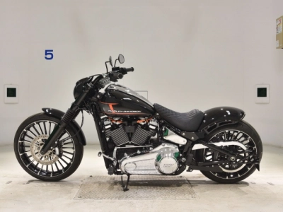 Harley-Davidson  HARLEY FXBR1920