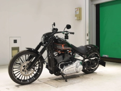 Harley-Davidson  HARLEY FXBR1920