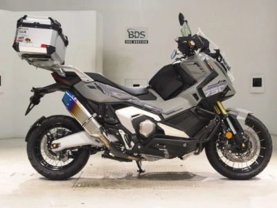 Honda X-ADV750-2