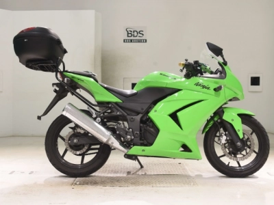Kawasaki NINJA250R