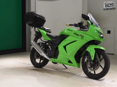 Kawasaki NINJA250R