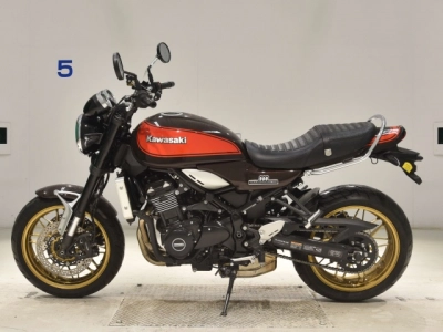 Kawasaki Z900RS