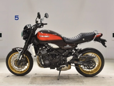 Kawasaki Z900RS