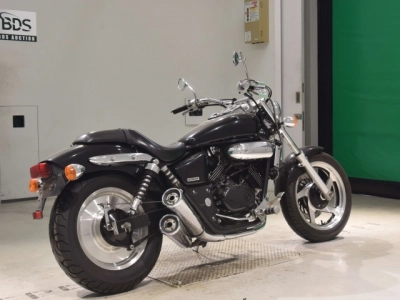 Honda MAGNA 250