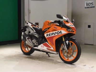 Honda CBR250RR-2