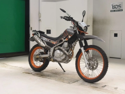 Yamaha SEROW 250-2