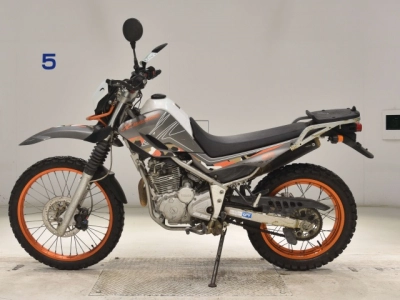 Yamaha SEROW 250-2