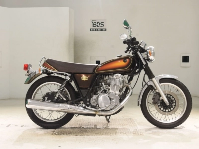 Yamaha SR400-5