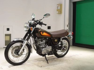 Yamaha SR400-5