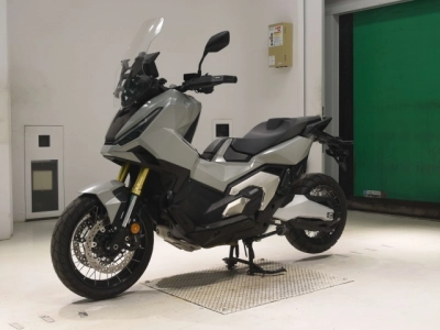 Honda X-ADV750-2