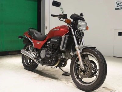 Honda VF750 SABER