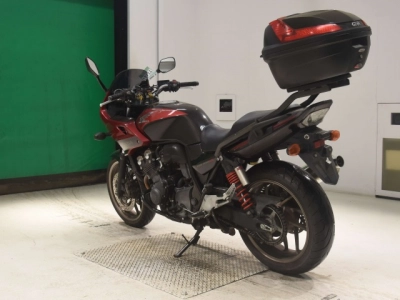 Honda CB400SFV-4 BOLDORABS
