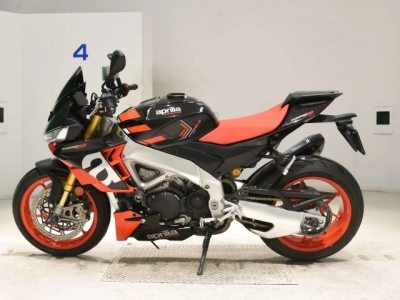 Aprilia  APRILIA  TUONO V4 1100FAKU