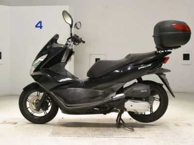 Honda PCX125-2