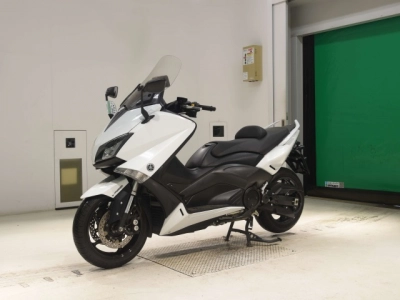 Yamaha T-MAX530-2