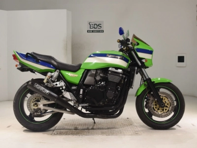Kawasaki ZRX1100