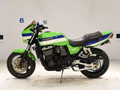 Kawasaki ZRX1100