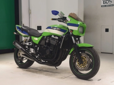 Kawasaki ZRX1100