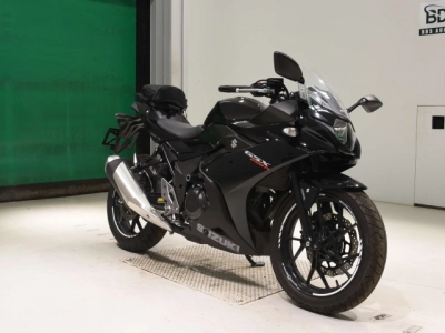 Suzuki GSX250RA