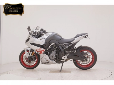 Suzuki GSX-8R