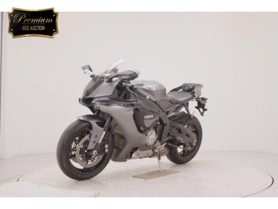 Yamaha YZF-R1S