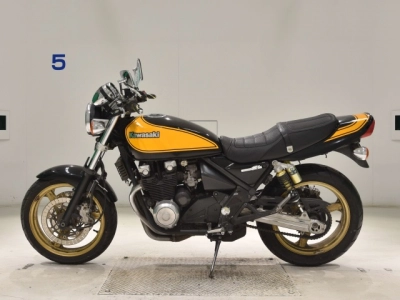 Kawasaki ZEPHYR400K